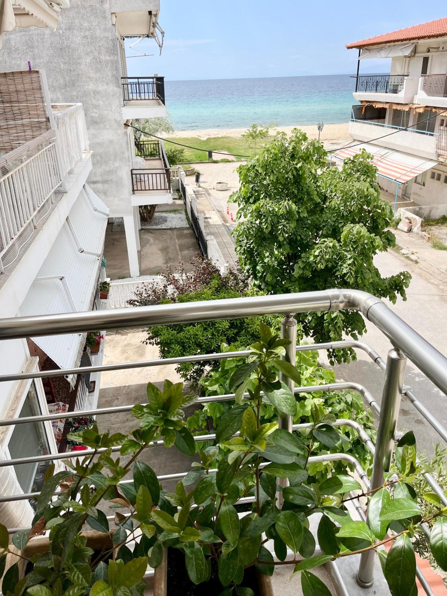 The Beach House Paralia Dionysiou Buitenkant foto
